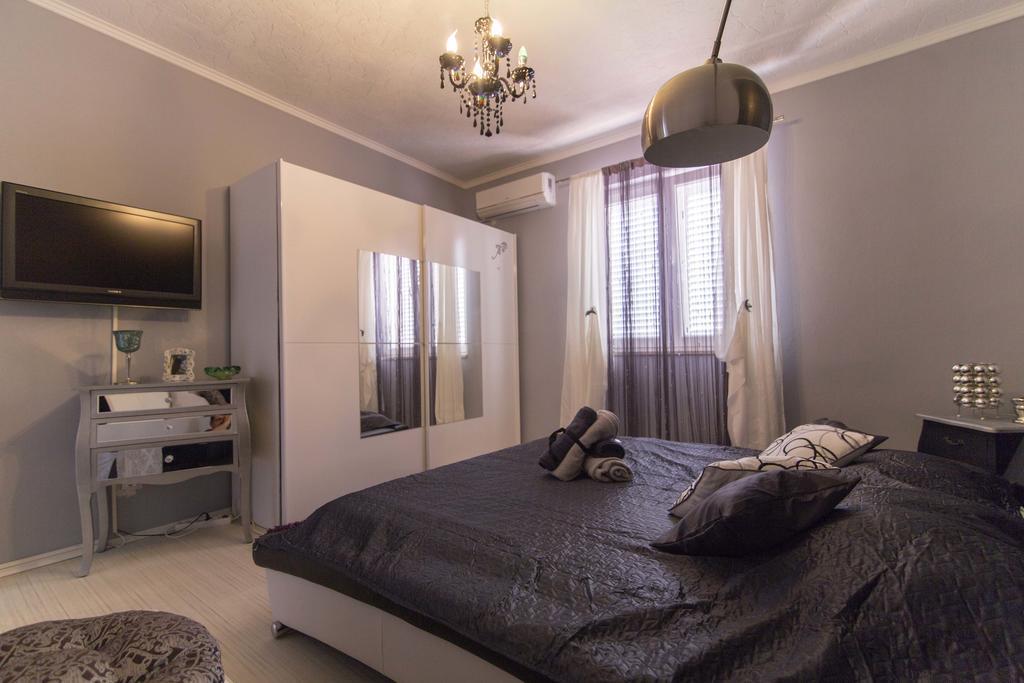 Villa Long Island Luxury Residence, Sali Dugi Otok-Private Parking,Next To Beach Eksteriør bilde