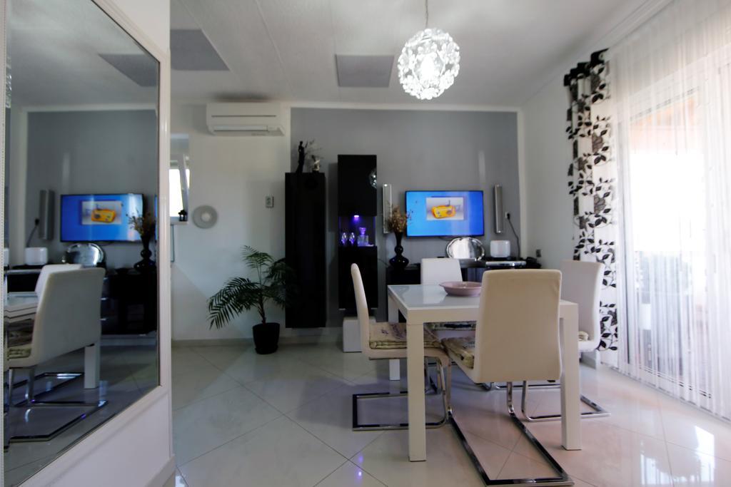 Villa Long Island Luxury Residence, Sali Dugi Otok-Private Parking,Next To Beach Eksteriør bilde